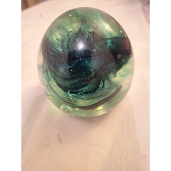 Vintage Kerry Glass Paper Weight Green Swirl Ireland Handmade 3” - Picture 2 of 6